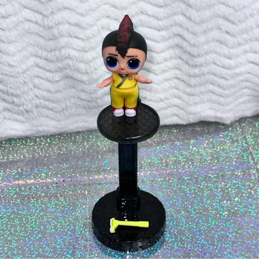 L.O.L. SURPRISE Boy Series BRICKA BREAKA Boi Doll Beard Color Change Razor